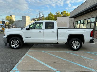 Used 2018 GMC Sierra 1500 SLE w/ SLE Value Package