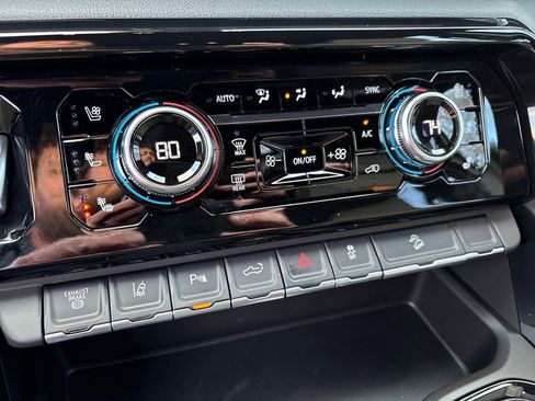 New 2026 GMC Sierra 2500 AT4 w/ AT4 Premium Plus Package image 26