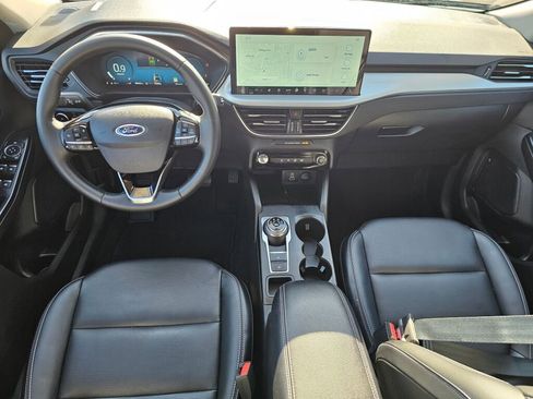 Certified 2025 Ford Escape Platinum AWD/4WD image 15
