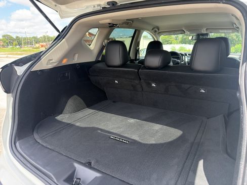 Certified 2024 Nissan Murano SV w/ SV Midnight Edition Package FWD image 15