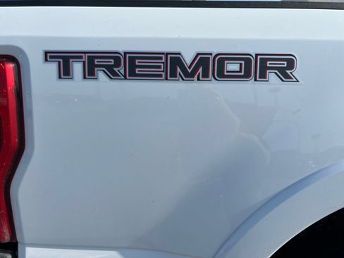 Used 2021 Ford F250 Lariat w/ Tremor Off-Road Package AWD/4WD image 11