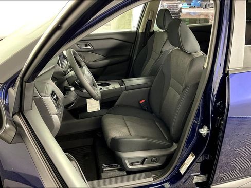 New 2026 Nissan Rogue SV w/ Cold Weather Package FWD image 9