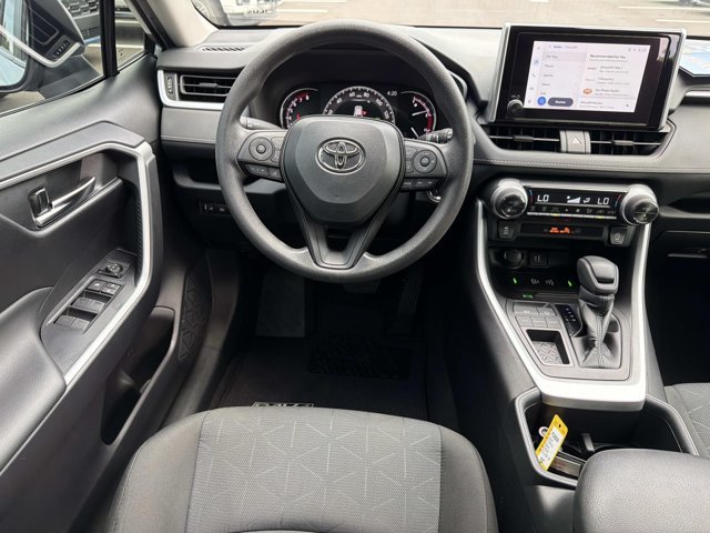 Used 2024 Toyota RAV4 XLE FWD image 23