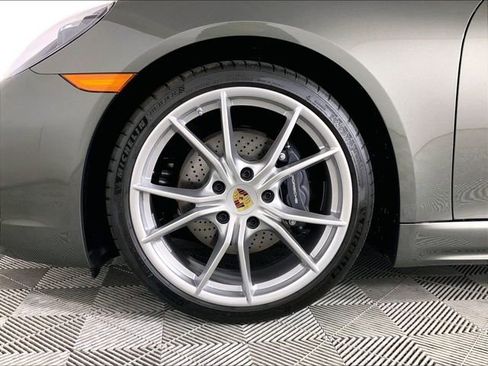 Used 2025 Porsche 718 Boxster image 16