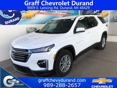 Used 2023 Chevrolet Traverse LT image 1