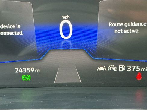 Used 2024 Volkswagen Tiguan SE image 12