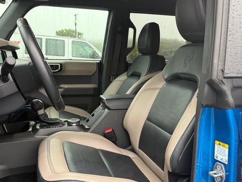 Used 2023 Ford Bronco Wildtrak AWD/4WD image 6