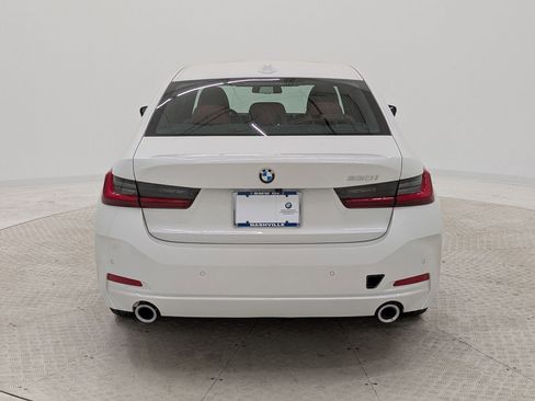 Used 2025 BMW 330i Sedan w/ Premium Package image 10
