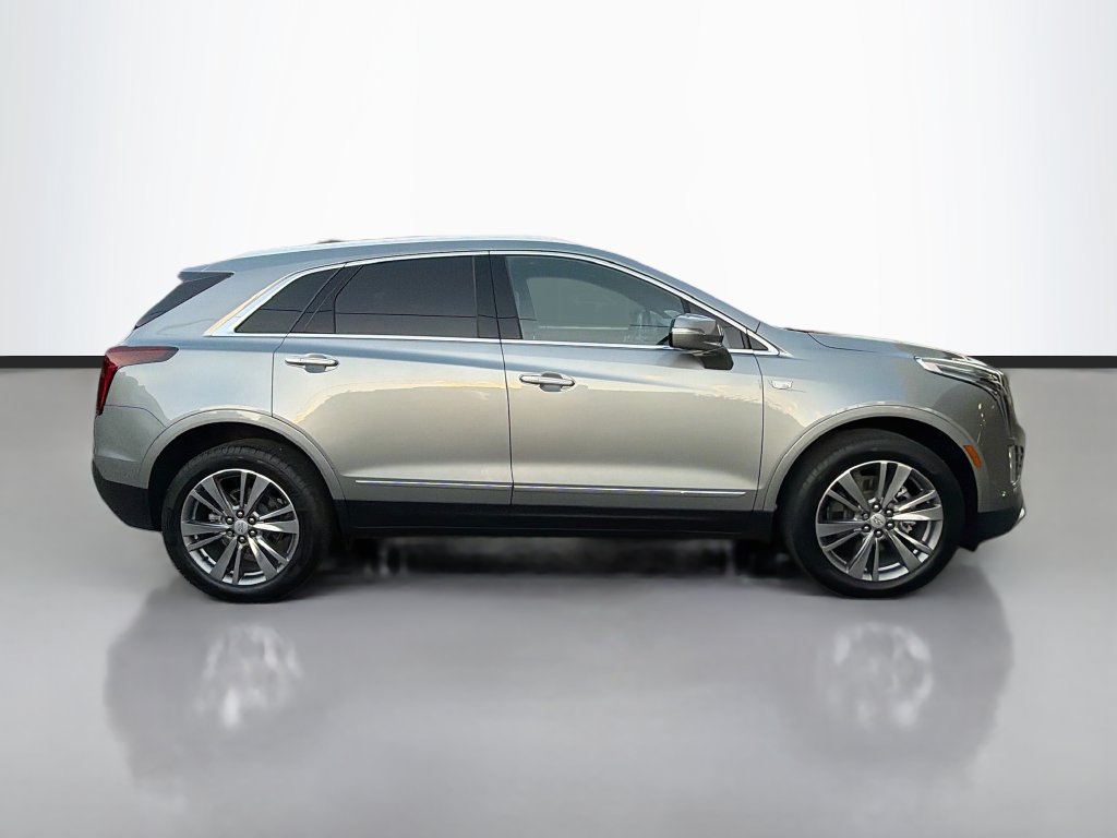 Used 2024 Cadillac XT5 Premium Luxury w/ Technology Package FWD image 8