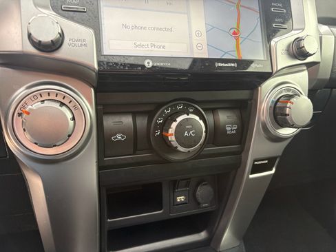 Used 2023 Toyota 4Runner SR5 Premium w/ Moonroof Package RWD image 20