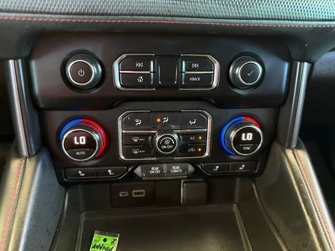 Used 2021 Chevrolet Suburban RST w/ Luxury Package RWD image 23