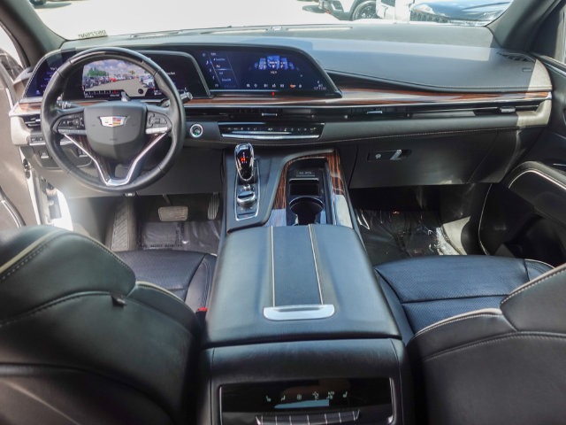 Used 2024 Cadillac Escalade Premium Luxury w/ LPO, Floor Liner Package AWD/4WD image 25