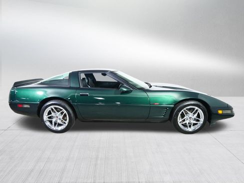 Used 1995 Chevrolet Corvette Coupe RWD image 8