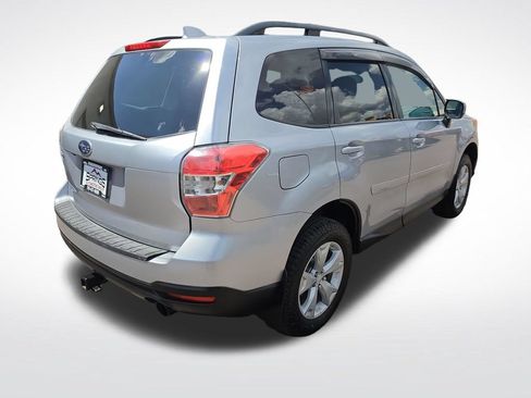 Used 2016 Subaru Forester 2.5i Premium w/ All-Weather Package AWD/4WD image 5