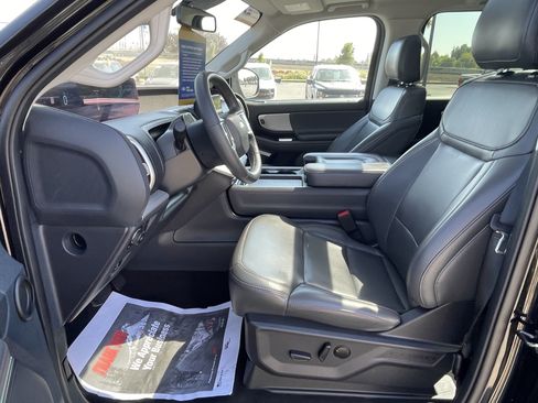 Certified 2025 Ford Expedition Max Active AWD/4WD image 8