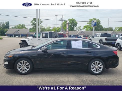 Used 2025 Chevrolet Malibu LT FWD image 2