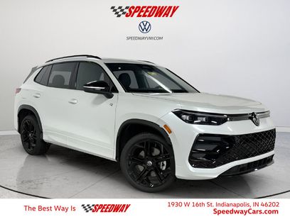 Certified 2025 Volkswagen Tiguan SE R-Line