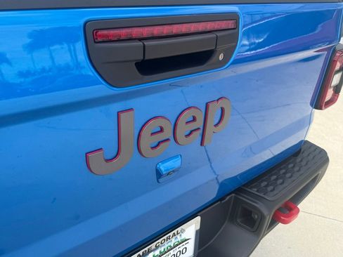 Certified 2025 Jeep Gladiator Rubicon AWD/4WD image 34