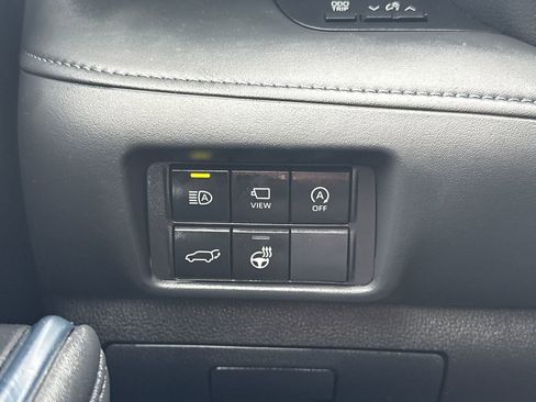 Used 2023 Toyota Highlander Platinum AWD/4WD image 36