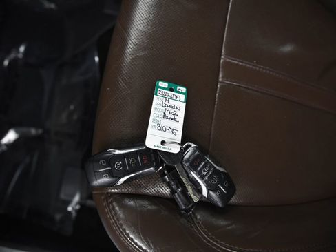 Used 2014 Lincoln MKZ AWD image 26