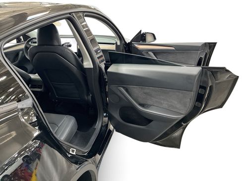 Certified 2023 Tesla Model Y Long Range AWD/4WD image 12