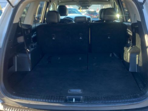 Used 2020 Kia Telluride LX AWD/4WD image 9