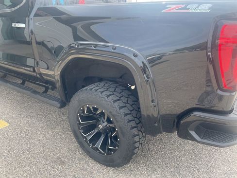 Used 2021 GMC Sierra 1500 SLT w/ SLT Premium Plus Package AWD/4WD image 6