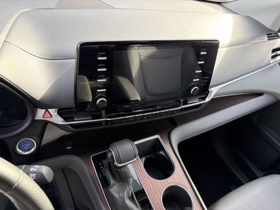Used 2024 Toyota Sienna XLE