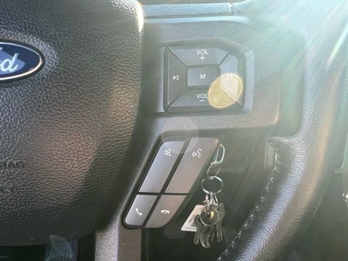 Used 2019 Ford F150 XLT w/ Equipment Group 302A Luxury image 17