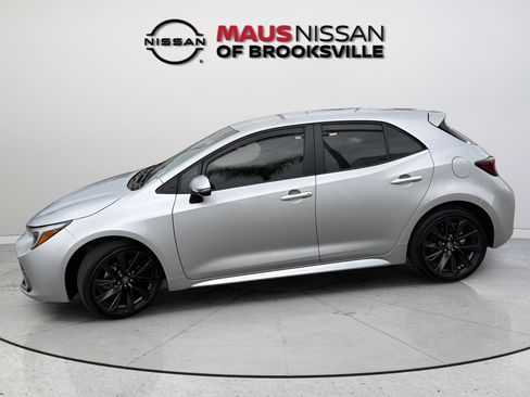 Used 2025 Toyota Corolla XSE FWD image 5