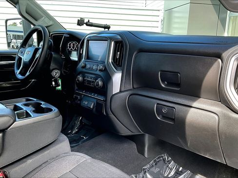 Used 2020 Chevrolet Silverado 2500 LT w/ Z71 Off-Road Package image 15