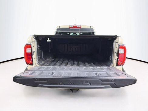 Used 2023 GMC Canyon AT4 w/ AT4 Premium Package AWD/4WD image 14