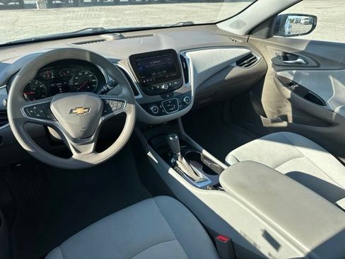 Used 2019 Chevrolet Malibu LS FWD image 10
