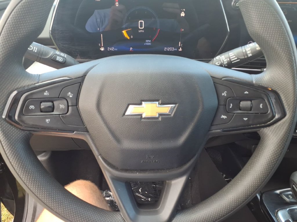 Used 2024 Chevrolet Trax LT FWD image 7