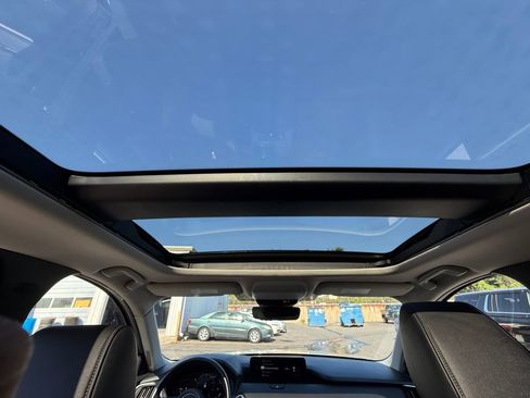 Used 2024 MAZDA CX-90 Plug-In Hybrid w/ Premium Pkg AWD/4WD image 24