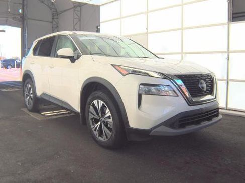 Used 2023 Nissan Rogue SV AWD/4WD image 4