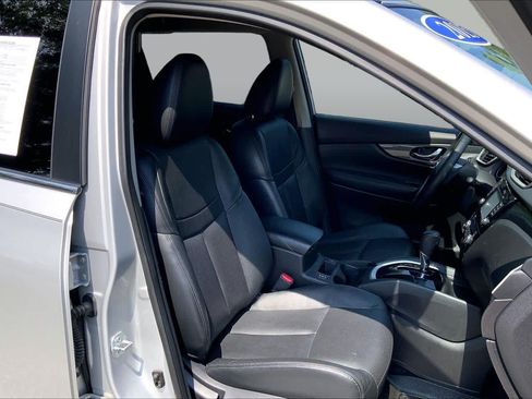 Used 2015 Nissan Rogue SL AWD/4WD image 8