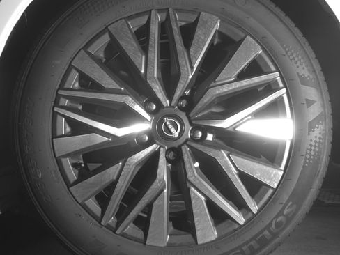 Used 2025 Nissan Altima 2.5 SV image 14