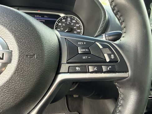 Certified 2021 Nissan Sentra SV FWD image 31