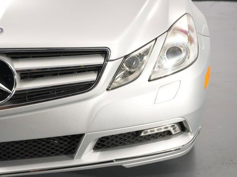 Used 2011 Mercedes-Benz E 350 Cabriolet image 7