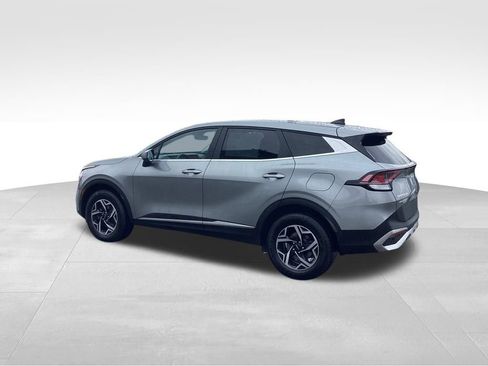 Certified 2023 Kia Sportage LX image 4