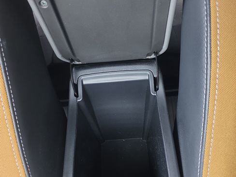 Used 2025 Subaru Crosstrek 2.5i Sport AWD/4WD image 24