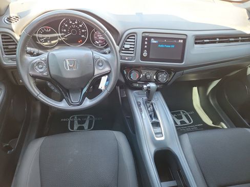 Certified 2022 Honda HR-V Sport image 12