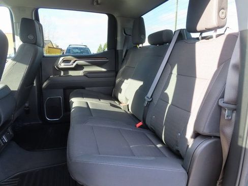 Used 2025 Chevrolet Silverado 1500 LT AWD/4WD image 42