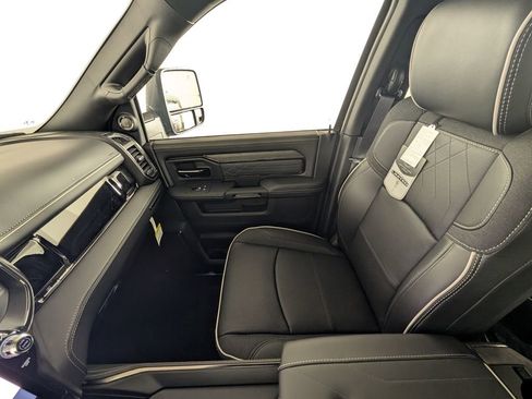 New 2026 RAM 3500 Limited image 25