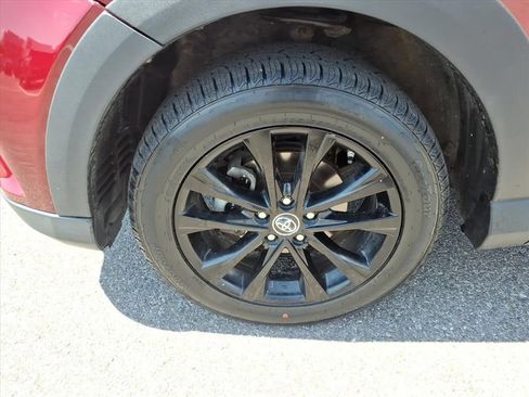 Used 2018 Toyota RAV4 Adventure w/ Plus Extra Value Package AWD/4WD image 11