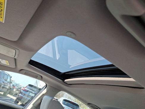 Used 2018 Honda Accord EX image 14