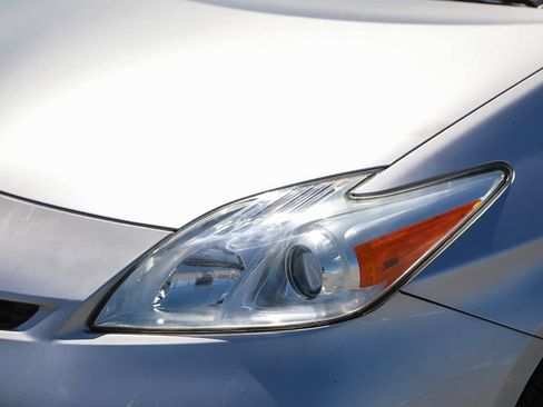 Used 2012 Toyota Prius Three FWD image 8