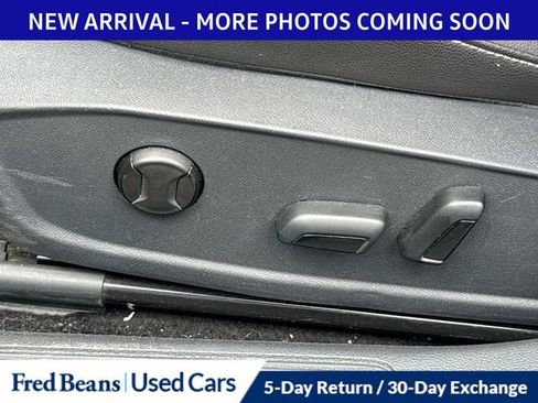 Used 2024 Volkswagen Jetta SE FWD image 6