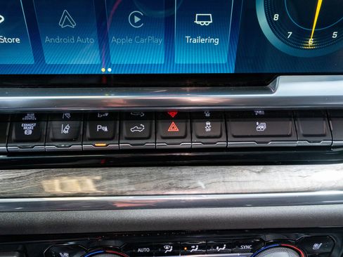 Used 2025 Chevrolet Silverado 3500 LTZ w/ LTZ Plus Package image 28